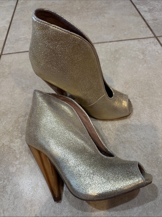 Jeffrey Campbell Shoes - NEW! Vintage Jeffrey Campbell Dayne Gold Leather Wood Heel Booties Heels Boots 8